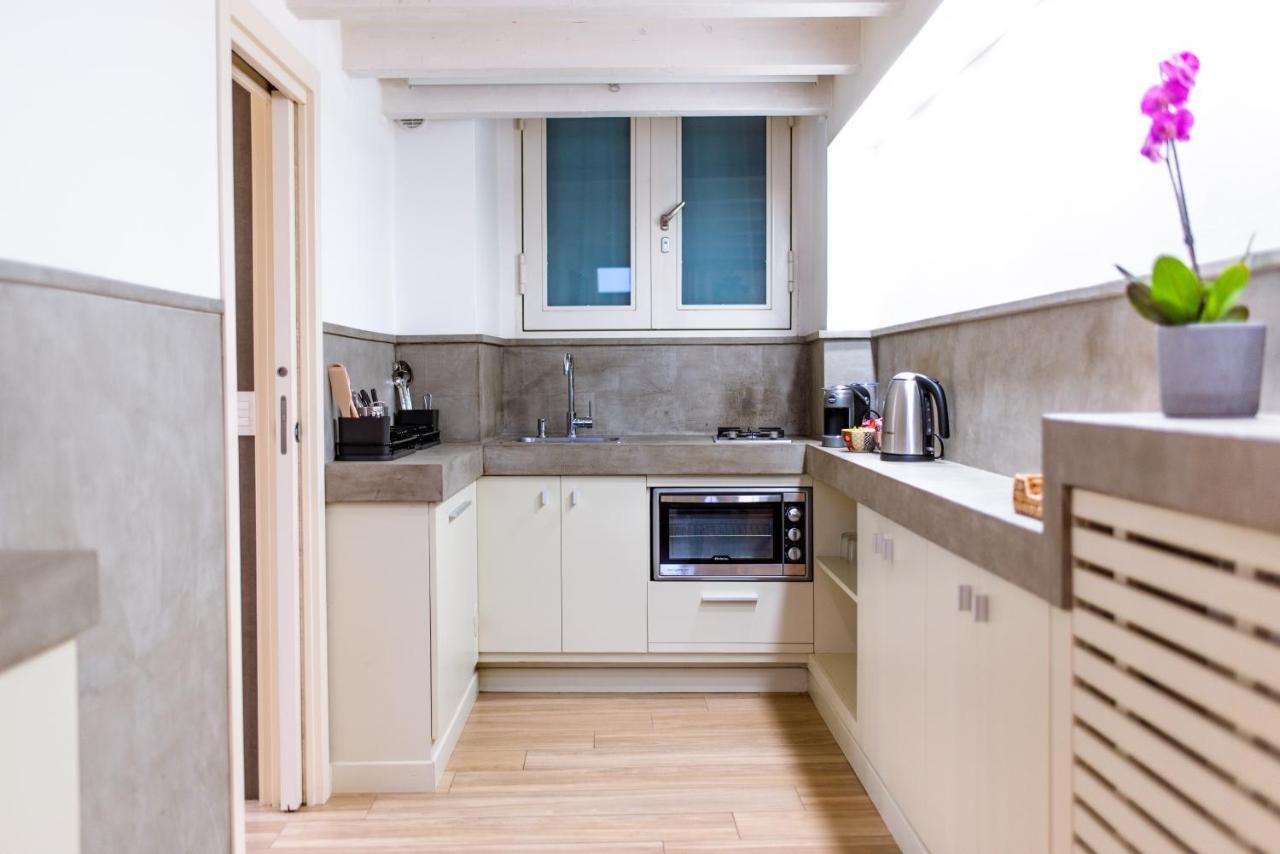 Moderno Second House 26 *